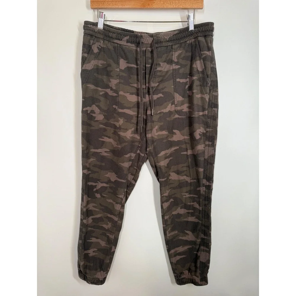 Athleta Farallon Jogger Camo‎ Print Drawstring Waist Women Size 14 Athleisure